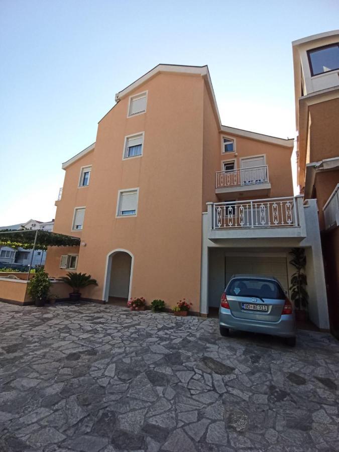 Apartments Parapid بودفا المظهر الخارجي الصورة