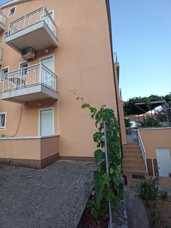 Apartments Parapid بودفا المظهر الخارجي الصورة