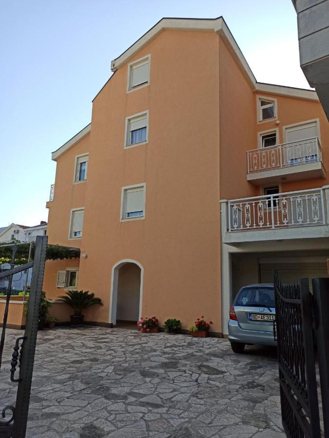 Apartments Parapid بودفا المظهر الخارجي الصورة