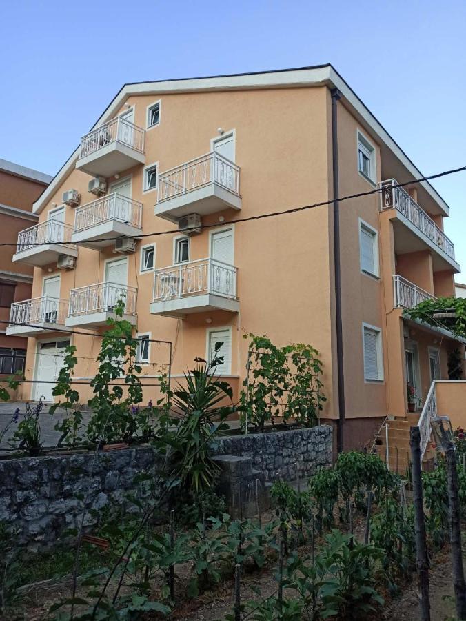 Apartments Parapid بودفا المظهر الخارجي الصورة