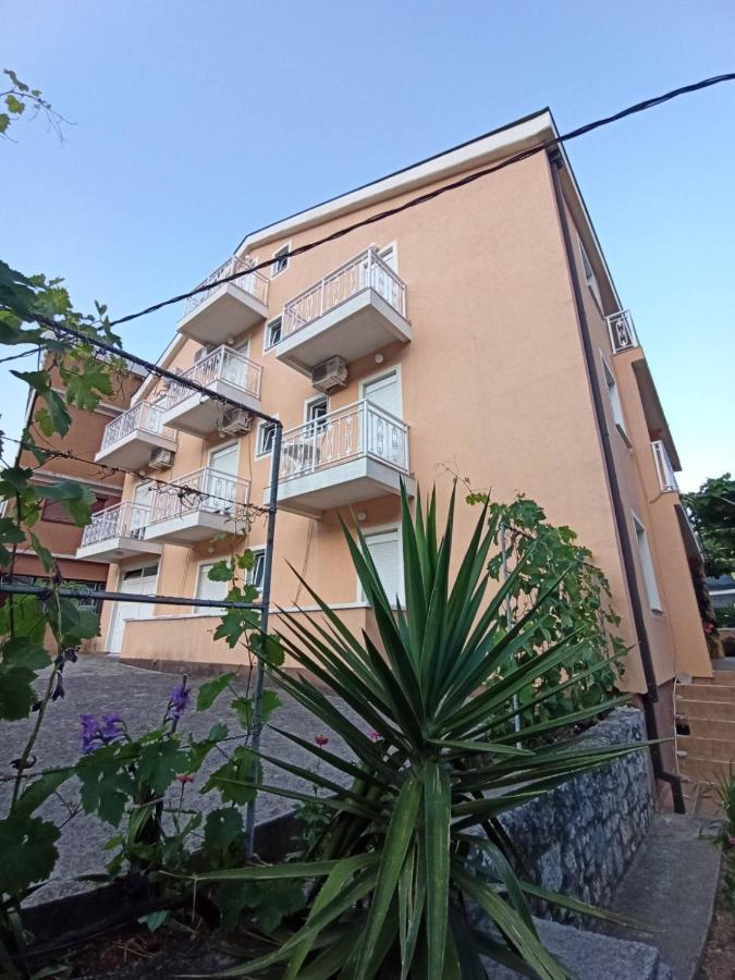 Apartments Parapid بودفا المظهر الخارجي الصورة