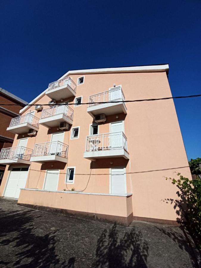 Apartments Parapid بودفا المظهر الخارجي الصورة