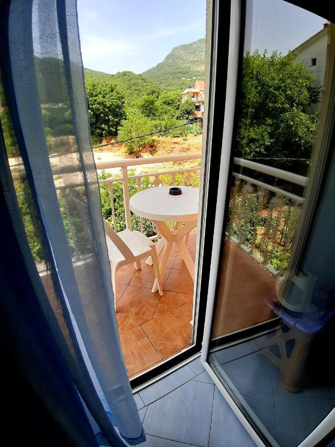 Apartments Parapid بودفا المظهر الخارجي الصورة
